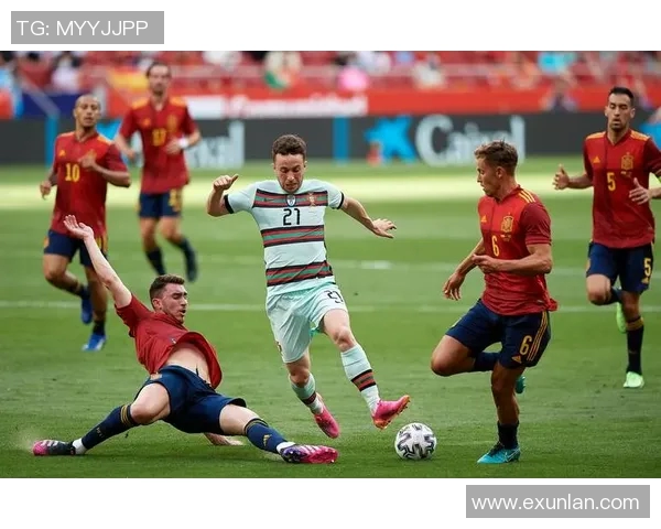 西班牙与韩国友谊赛精彩对决展现足球魅力与团队精神