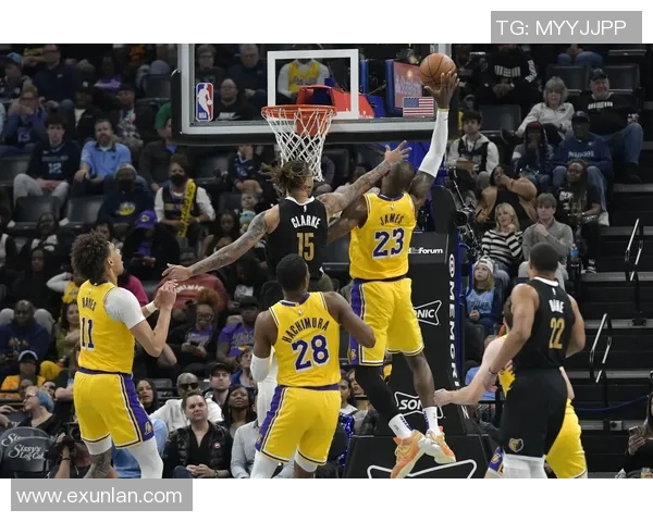 2018年湖人与掘金季前赛精彩对决回顾与分析