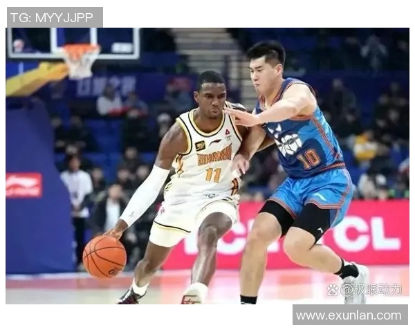 天津男篮与南京同曦激战正酣争夺CBA季后赛名额的关键战役